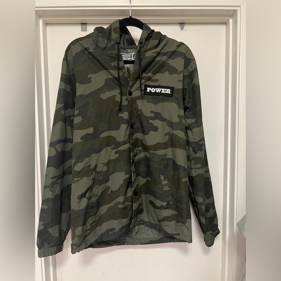 Independent Trading Company WATER RESISTANT HOODED WINDBREAKER COACHES JACKET - Picture 1 of 8